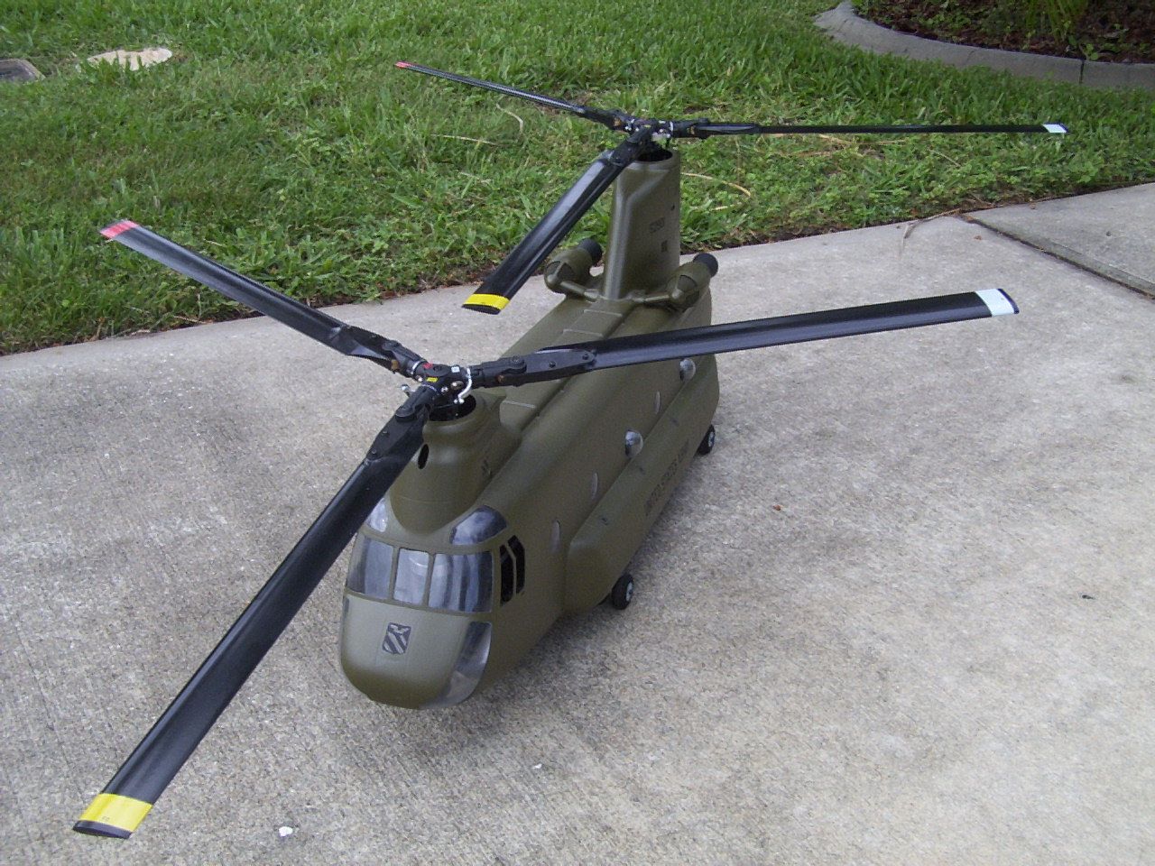 large scale rc chinook helicopter